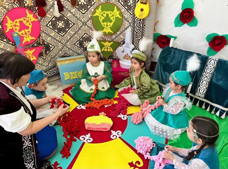 Май ауданындағы мұғалім балаларды гаджеттерден арылуға көмектесті