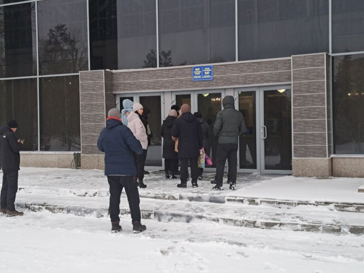 В Павлодаре первые избиратели пришли отдать голоса на референдуме