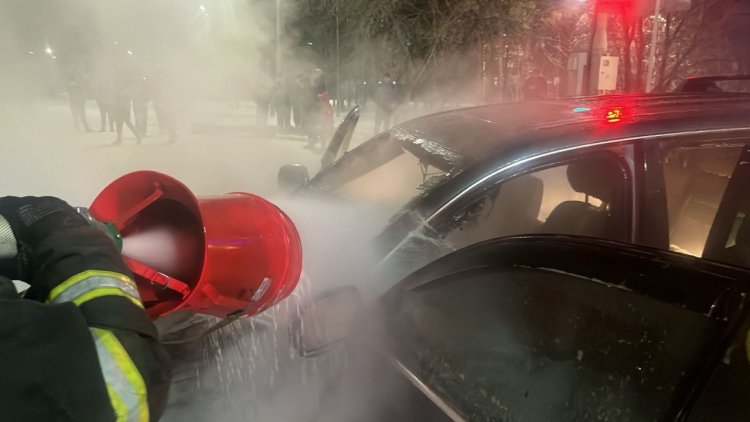 Павлодарда екі автокөлік өртке оранды