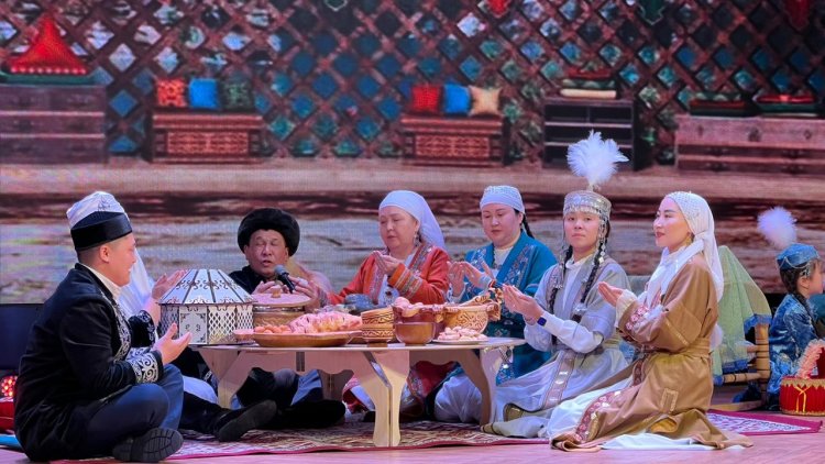 Павлодар облысында оқушылар ұлттық салт-дәстүрлерді сахналап көрсетті