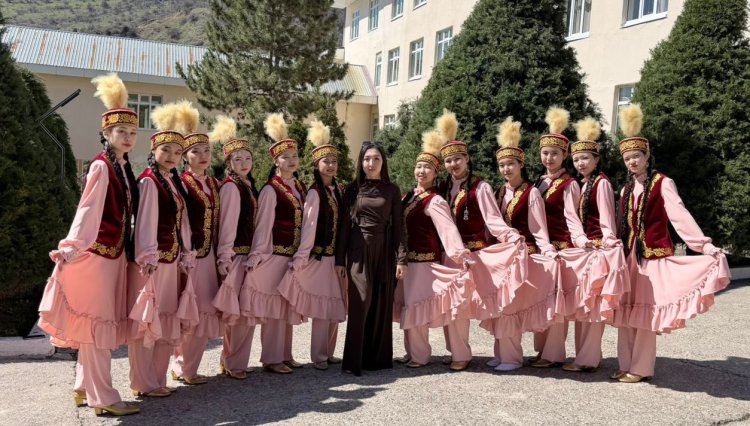 Гран-приге лайық: Ақтоғайлық биші қыздар халықаралық сахнаны бағындырды