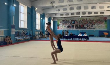 Павлодарда жас акробаттар бақ сынасты