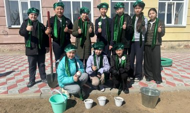 В Аккулы около тысячи школьников поддержали экологическую акцию