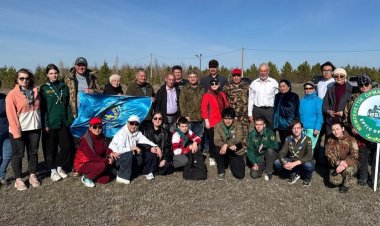Павлодарлықтар сұрапыл апат құрбандарын еске алып, көшет отырғызды