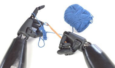 Қытайлық роботтар енді үй шаруасымен айналысады