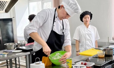 Будущие павлодарские повара удивили жюри рибаем, моти и уткой по-пекински