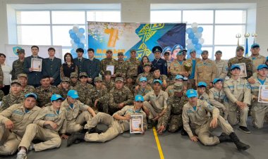 Школьники Аксу попробовали себя в роли военных