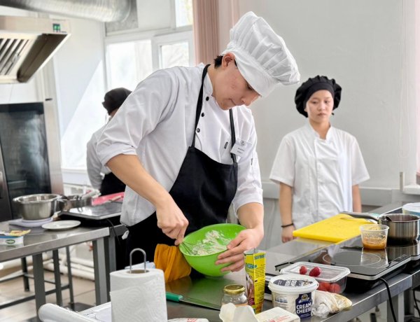 Будущие павлодарские повара удивили жюри рибаем, моти и уткой по-пекински