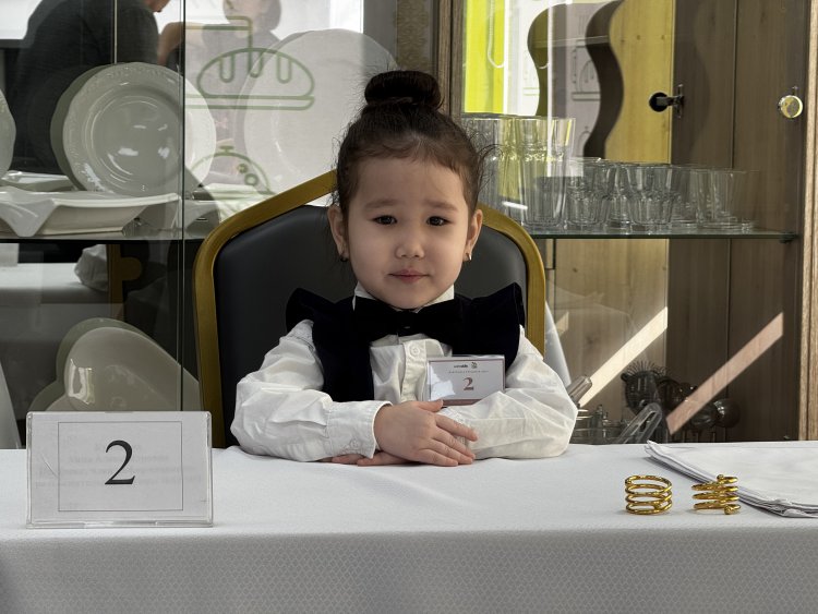 Павлодарда жас мейрамханашылар дастарқанды сәндеуден бақ сынады