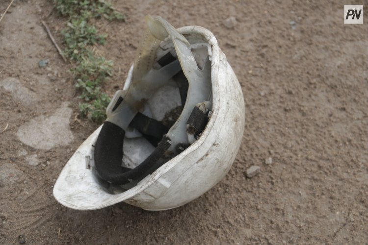 Павлодардағы кәсіпорындардың бірінде әйел биіктен құлап кетті