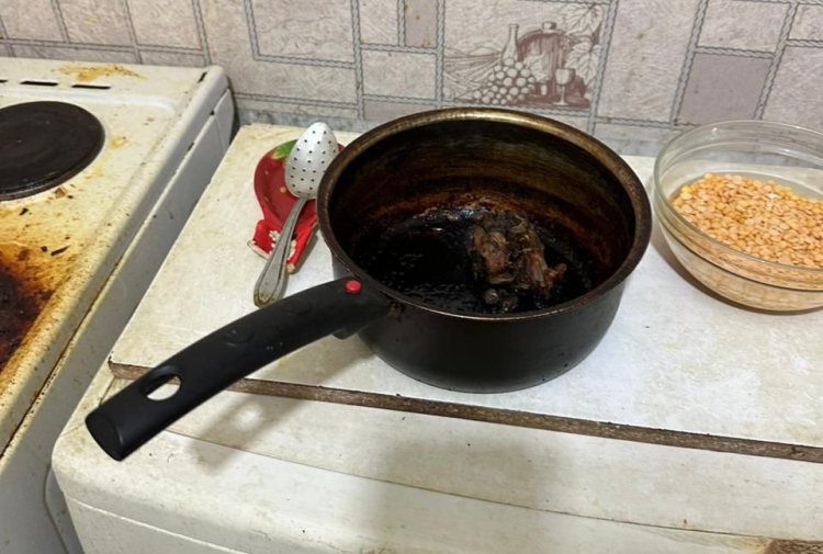 Павлодарец оставил еду на плите и переполошил соседей