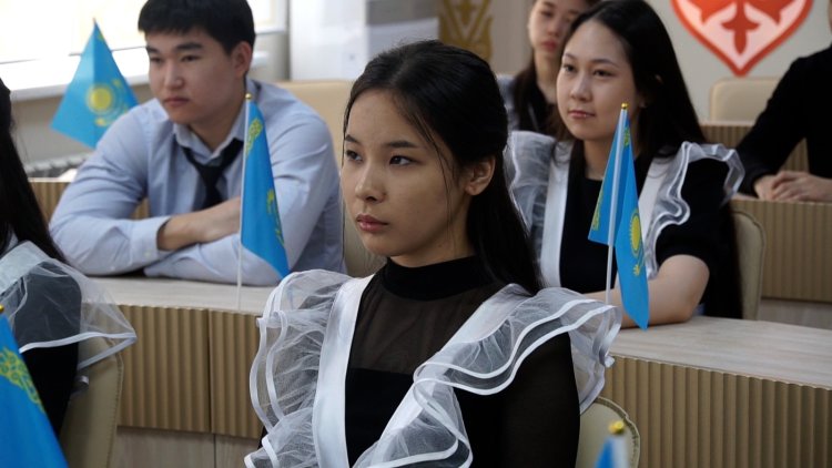 Павлодар облысы мектептерінде бірыңғай сынып сағаты өтті