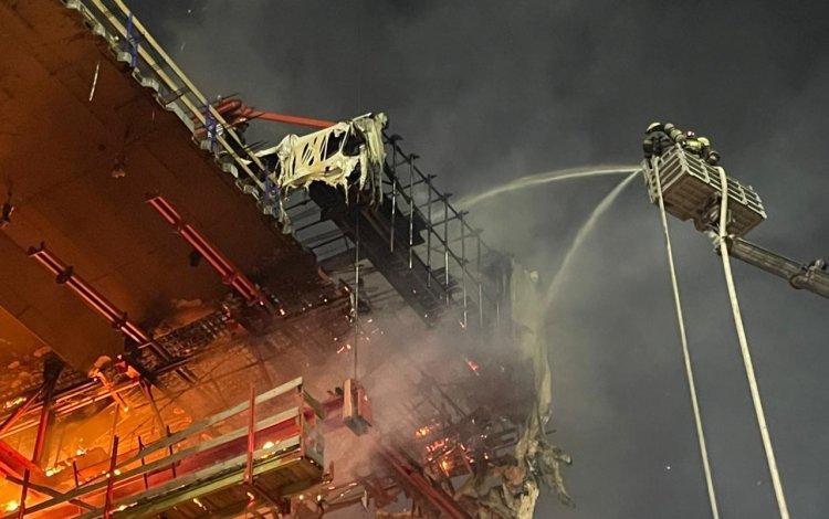 В Павлодаре ликвидировали пожар на строящемся мосту