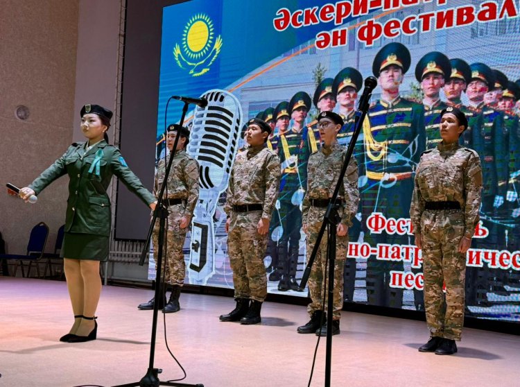 Павлодарцы проникновенно исполнили военно-патриотические песни
