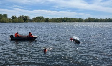 Құтқарушылар Ертіс өзеніне құлап кеткен әкесі мен баласын құтқарды