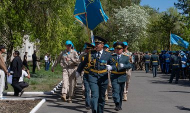 Сила духа и голос Победы: в Павлодаре прошёл областной смотр строя и песни