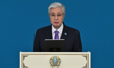 Мемлекет басшысы Саяси қуғын-сүргін және ашаршылық құрбандарына тағзым етті