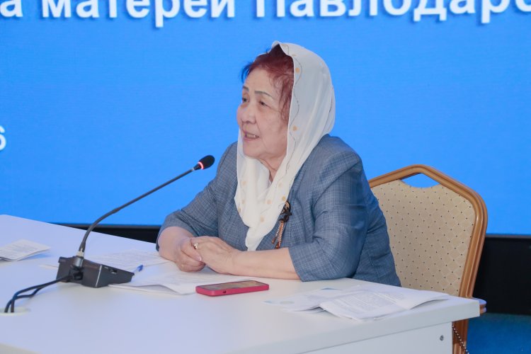 Павлодардағы аналар қауымы қоғамдағы кеселдердің алдын алу жолдарын талқылады