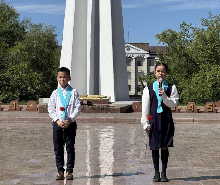 В Павлодаре школьники почтили память героев Великой Отечественной войны