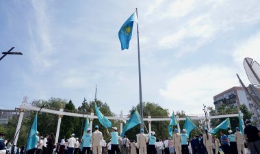 Көк Ту көкке көтерілді: Павлодарда Мемлекеттік рәміздер күні аталып өтті