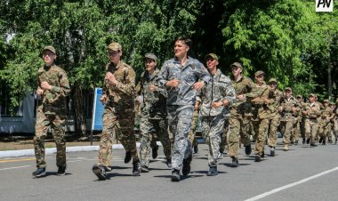 Павлодарские студенты на несколько дней станут солдатами