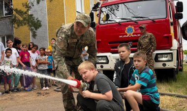 Павлодар облысында балалар өрт сөндірушілердің кәсібилігімен танысты