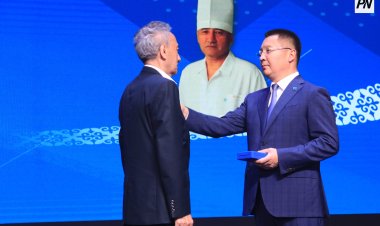 Асайын Байханов медицина қызметкерлерін кәсіби мерекесімен құттықтады