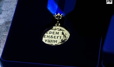 Павлодарда медицина қызметкерлеріне мемлекеттік марапаттар табысталды