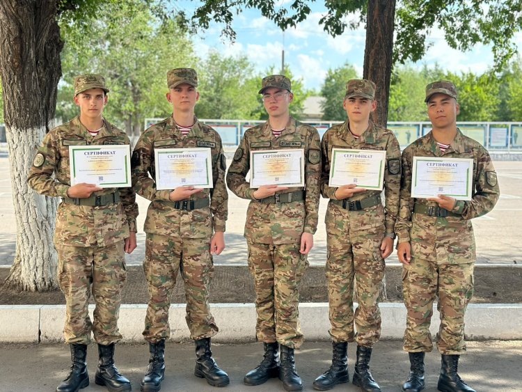 Әскерден университетке: Павлодарда жиырмаға жуық сарбаз білім грантына ие болды