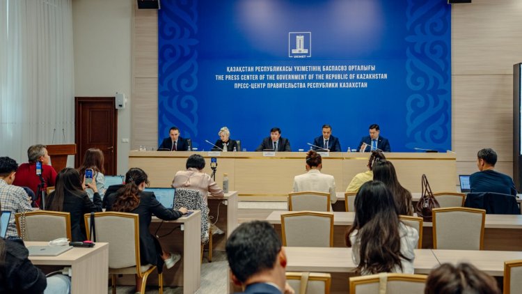 В Казахстане приняли комплексный план повышения доходов населения