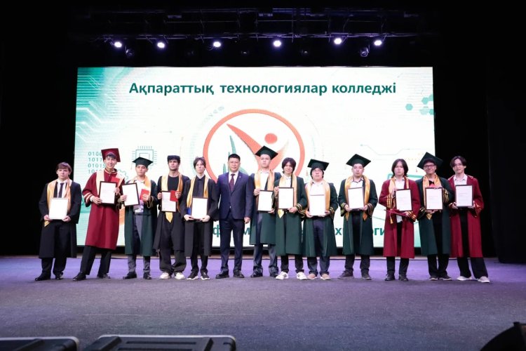 Павлодардың IT-колледжі рекордтық түлектер легін қанат қақтырды