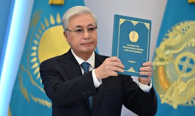 Кең ауқымды ізгілік актісі – Президент рақымшылық жасау туралы заңға қол қойды