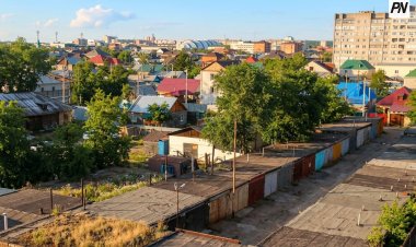 Павлодарские спасатели сняли подростка с крыши гаража