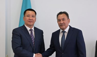 Асайын Байханов Ақтоғай ауданының активіне жаңа әкімді таныстырды