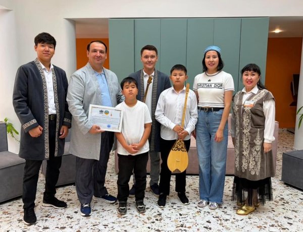 Павлодар облыстық мәслихатының төрағасы Ұлттық домбыра күнін ерекше қолдады
