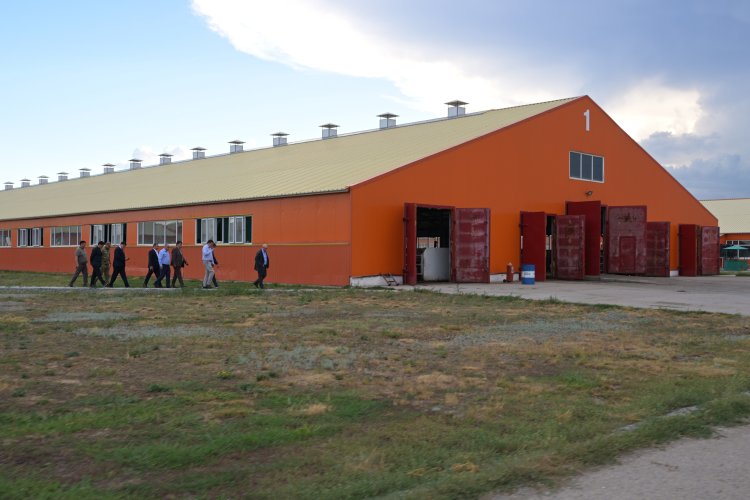 Асайын Байханов «Aqtogai Milk» кәсіпорнында қаза болғандардың отбасыларымен кездесті