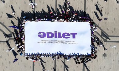 25-метровый флаг «Әділет» стал символом единства павлодарцев