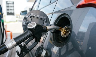 Павлодар мұнай-химия зауыты шу болған автомобиль бензинін сынамадан өткізді