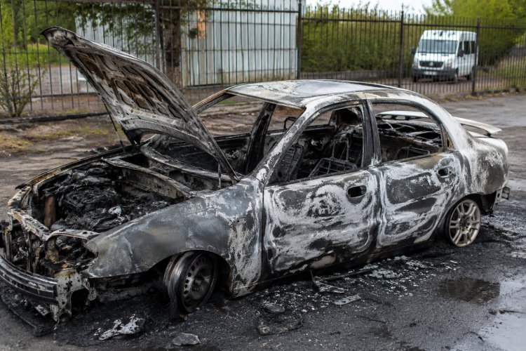 Павлодарда  жеңіл автокөлік өртке оранды