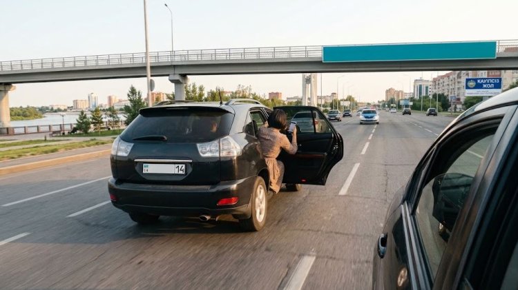 Павлодарда контент түсіремін деп жол ережесін бұзғандар жазаланды