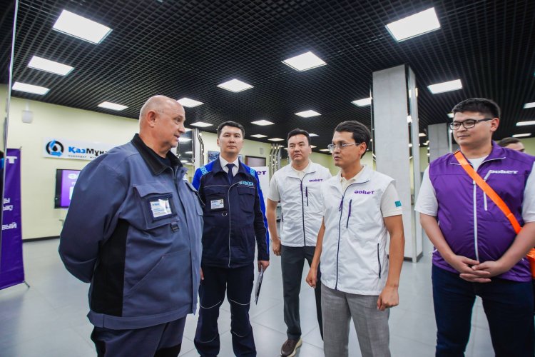 «Әділет» партиясы Павлодарда еңбек ұжымдарына өндірісті дамыту жоспарын таныстырды