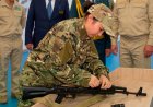 Екібастұз ауылындағы оқушылар әскерилерді мергендігімен таңғалдырды