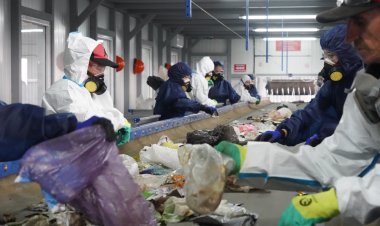 Мусор павлодарцев начали раскладывать «по полочкам»