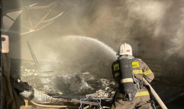 Павлодарда пластмасса өндіретін цехтың шатыры өртенді