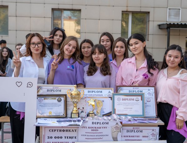 «Student Street»: в Павлодаре прошла ярмарка студенческих организаций