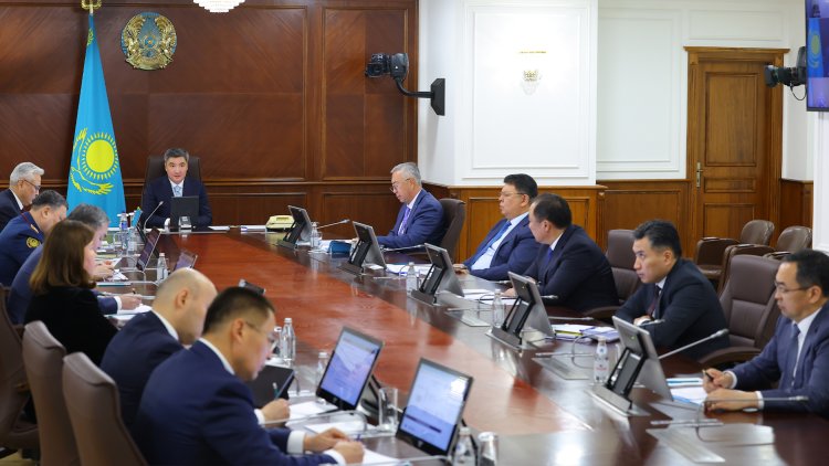 Олжас Бектенов «Таза Қазақстан» акциясы аясында тапсырмаларды орындауды тапсырды