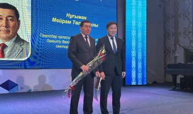 Знатоков государственного языка отметили наградами в Павлодаре