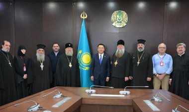 Асайын Байханов Павлодарға қасиетті жәдігерді жеткізген делегациямен кездесті