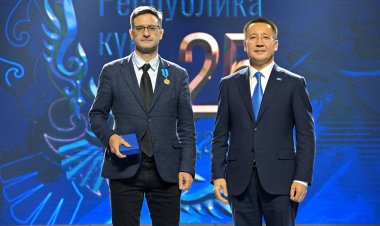 Павлодарда Республика күніне орай мемлекеттік наградалар табысталды