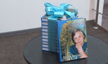 Павлодарда Наталья Капустинаның «Золотые ворота» кітабы таныстырылды